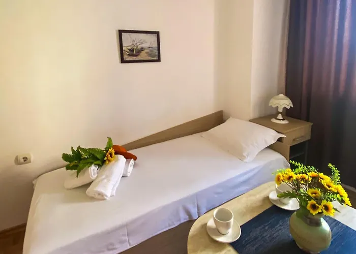 Апартаменты Yana