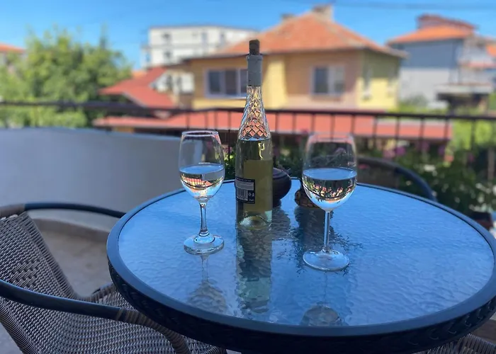 Yana Apartamento *